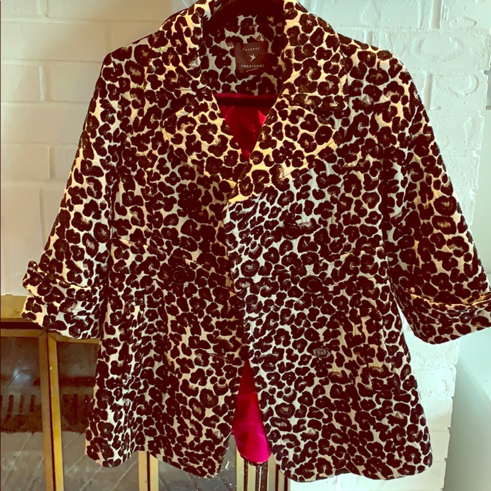 LEOPARD COAT